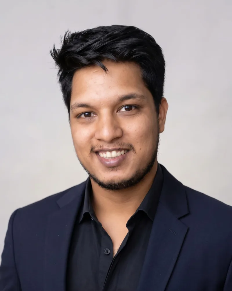 Portrait of Atul Bhatt